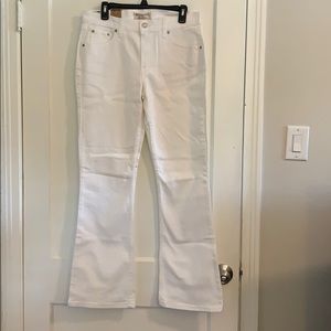 White Levi’s boot cut jeans